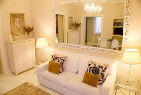White Florence Suite, Florence